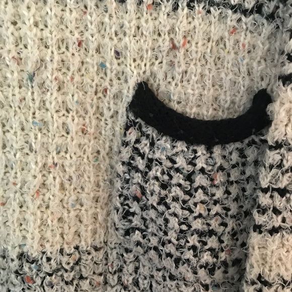 Only Sweater - Picture 4 of 5